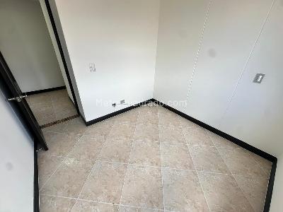 Apartamento de 3 alcobas en arriendo en Castropol, Medellín, 84 m² · foto 7 de 17