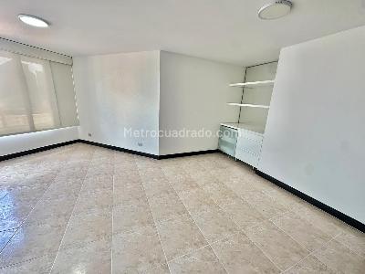 Apartamento de 3 alcobas en arriendo en Castropol, Medellín, 84 m² · foto 8 de 17