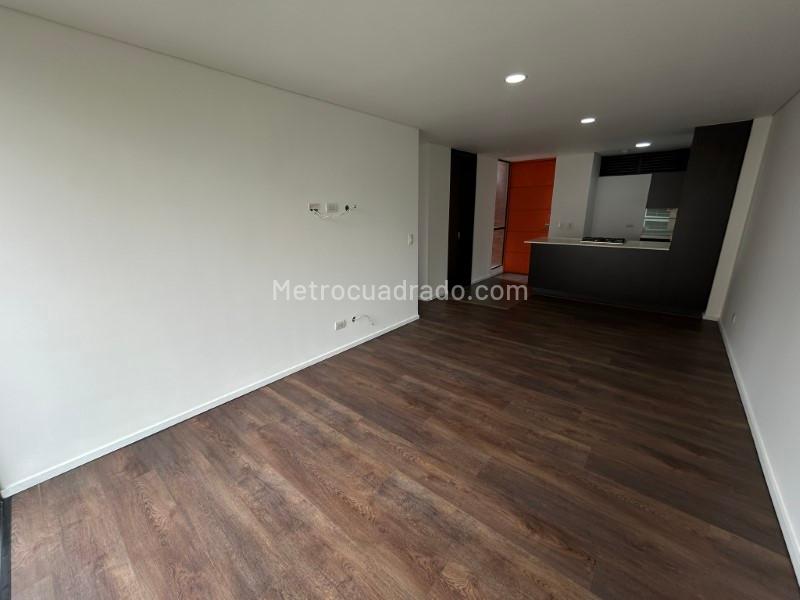 2BR Apartment in Loma De Las Brujas (80 m²) - 2