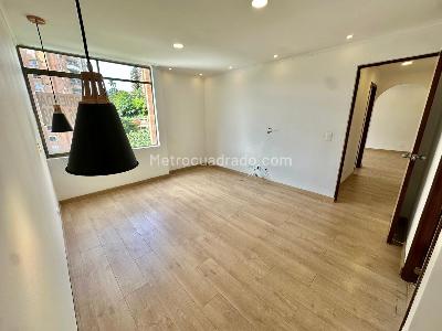 Apartamento de 2 alcobas en arriendo en Castropol, Medellín, 96 m² · foto 6 de 13