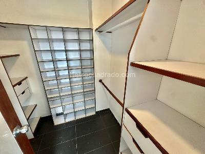 Apartamento de 2 alcobas en arriendo en Castropol, Medellín, 96 m² · foto 8 de 13