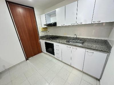 Apartamento de 3 alcobas en arriendo en Castropol, Medellín, 110 m² · foto 2 de 14