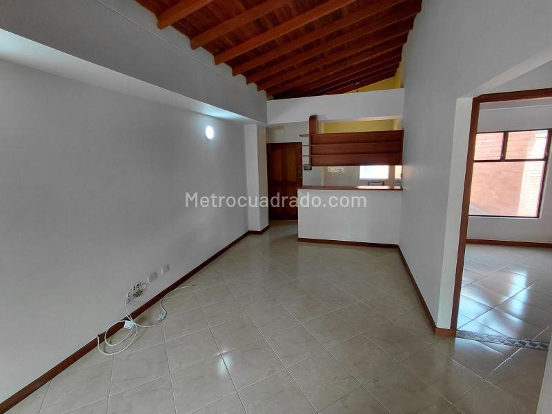2BR Apartment in Conquistadores (65 m²) - 2