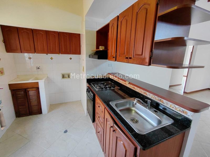 2BR Apartment in Conquistadores (65 m²) - 4
