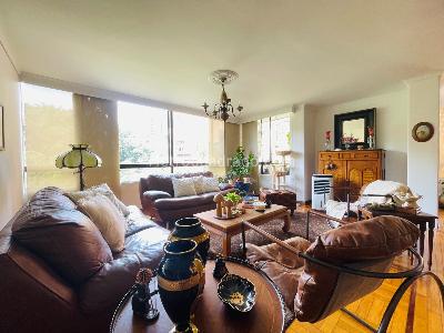 Apartamento de 2 alcobas en venta en El Poblado, Medellín, 171 m² · foto 2 de 16