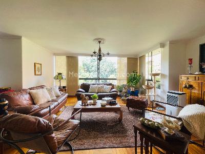 Apartamento de 2 alcobas en venta en El Poblado, Medellín, 171 m² · foto 3 de 16
