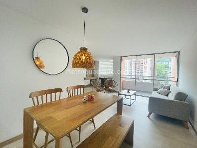 Apartamento de 2 alcobas en venta en Camino Verde, Envigado, 72 m² · foto 3 de 20