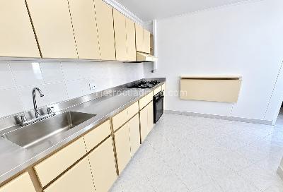Apartamento de 4 alcobas en arriendo en Alejandria, Medellín, 106 m² · foto 3 de 13