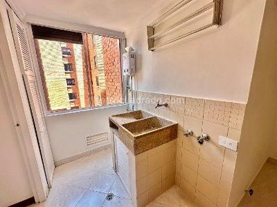 Apartamento de 4 alcobas en arriendo en Alejandria, Medellín, 106 m² · foto 11 de 13