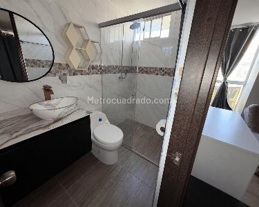 Apartamento de 3 alcobas en venta en Cabañas, Bello, 90 m² · foto 8 de 10