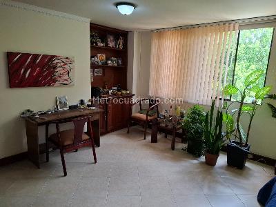 Apartamento en venta en El Poblado, Medellín · foto 14 de 19