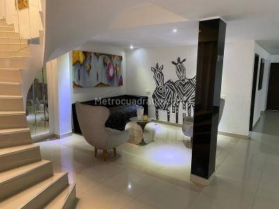 Casa de 5 alcobas en venta en Laureles, Medellín, 440 m² · foto 8 de 20
