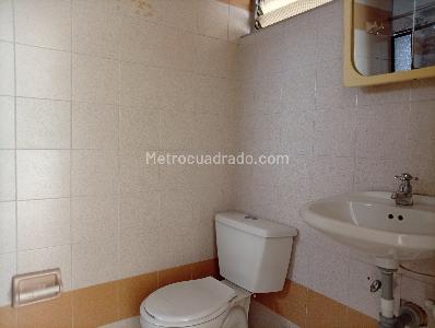 Apartamento de 3 alcobas en venta en Simon Bolivar Laureles, Medellín, 110 m² · foto 11 de 13