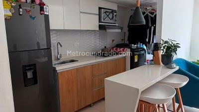 Apartamento en venta en Itagui, Itagüí · foto 3 de 10