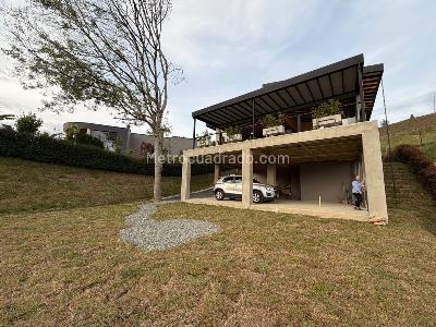 Casa de 3 alcobas en venta en Rionegro, Rionegro, 300 m² · foto 14 de 15