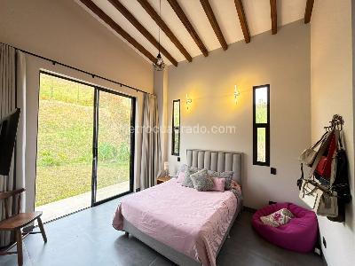 Casa de 3 alcobas en venta en Rionegro, Rionegro, 300 m² · foto 5 de 15