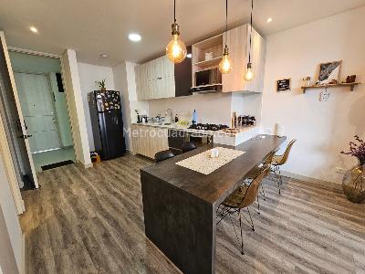Apartaestudio en arriendo en El Poblado, Medellín, 56 m² · foto 4 de 10