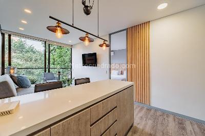 Apartamento de 2 alcobas en arriendo en Los Balsos, Medellín, 80 m² · foto 3 de 14