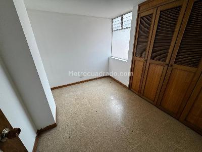 Apartamento de 2 alcobas en arriendo en Laureles, Medellín, 70 m² · foto 7 de 12