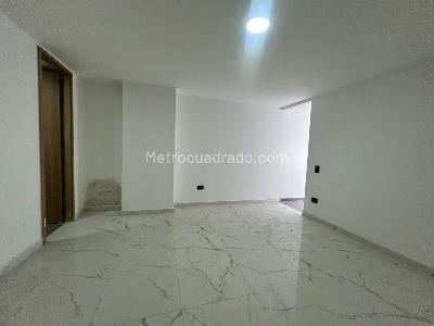 Apartamento de 3 alcobas en arriendo en La Castellana, Medellín, 128 m² · foto 2 de 14