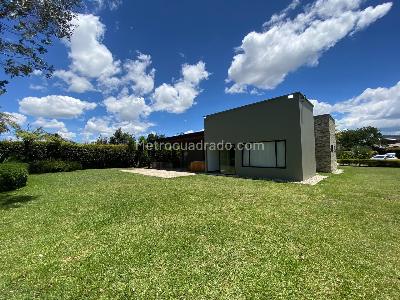 Casa de 4 alcobas en arriendo en Sajonia, Rionegro, 380 m² · foto 15 de 15