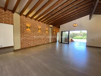 Casa de 4 alcobas en arriendo en Sajonia, Rionegro, 380 m² · foto 4 de 15