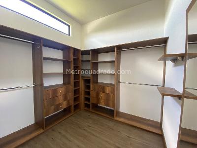 Casa de 4 alcobas en arriendo en Sajonia, Rionegro, 380 m² · foto 7 de 15