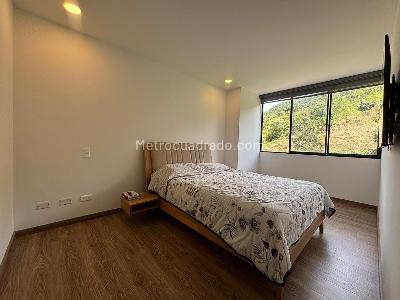 Apartamento de 3 alcobas en venta en El Trianon, Envigado, 83 m² · foto 7 de 13