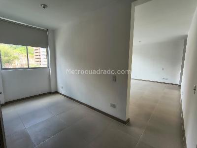 Apartamento de 3 alcobas en venta en Sabaneta, Sabaneta, 74 m² · foto 6 de 16