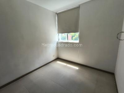 Apartamento de 3 alcobas en venta en Sabaneta, Sabaneta, 74 m² · foto 9 de 16