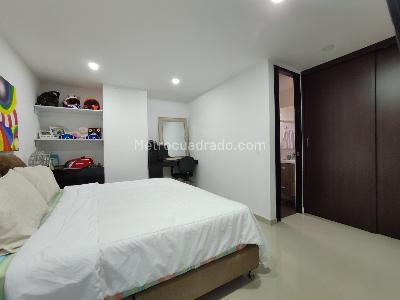 Apartamento de 3 alcobas en venta en El Nogal Los Almendros, Medellín, 168 m² · foto 9 de 15