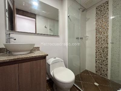 Apartamento de 3 alcobas en arriendo en Cumbres, Envigado, 90 m² · foto 8 de 12
