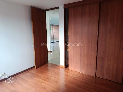Apartamento de 3 alcobas en venta en El Poblado, Medellín, 140 m² · foto 6 de 9