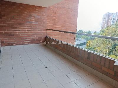 Apartamento de 3 alcobas en venta en El Poblado, Medellín, 140 m² · foto 9 de 9