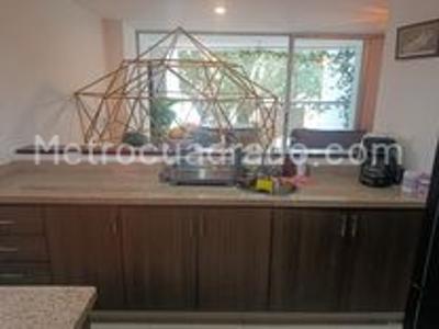 Apartamento de 2 alcobas en arriendo en Laureles, Medellín, 75 m² · foto 3 de 11