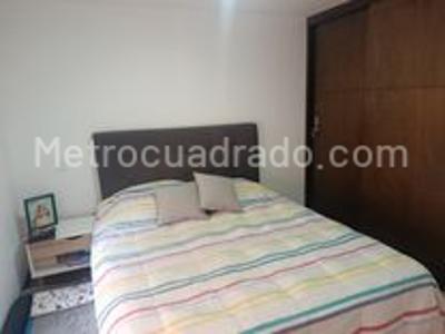 Apartamento de 2 alcobas en arriendo en Laureles, Medellín, 75 m² · foto 7 de 11