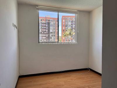 Apartamento de 2 alcobas en venta en Los Colegios, Rionegro, 52 m² · foto 4 de 9