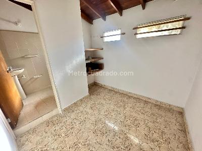 Apartamento de 3 alcobas en venta en Estadio, Medellín, 172 m² · foto 13 de 18