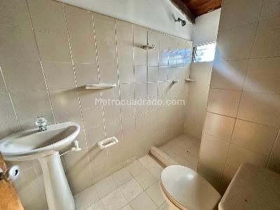 Apartamento de 3 alcobas en venta en Estadio, Medellín, 172 m² · foto 17 de 18