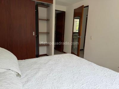 Apartamento de 3 alcobas en venta en El Poblado, Medellín, 80 m² · foto 8 de 11