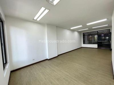 Apartamento de 1 alcoba en arriendo en El Poblado, Medellín, 35 m² · foto 2 de 7