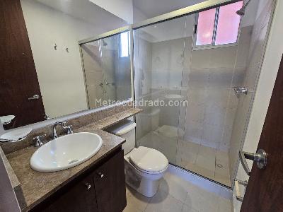 Apartamento de 2 alcobas en arriendo en Envigado, Envigado, 70 m² · foto 9 de 13