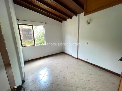 Apartamento de 3 alcobas en arriendo en Altamira, Medellín · foto 11 de 14