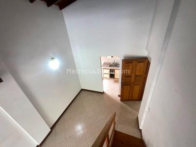 Apartamento de 3 alcobas en arriendo en Altamira, Medellín · foto 7 de 14