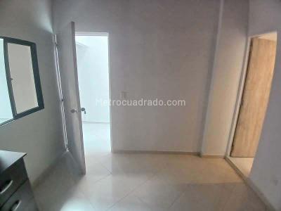Apartamento de 2 alcobas en arriendo en Estadio, Medellín, 60 m² · foto 2 de 19