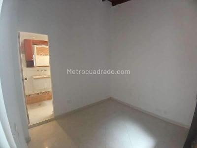 Apartamento de 2 alcobas en arriendo en Estadio, Medellín, 60 m² · foto 3 de 19