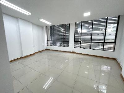 Local Comercial en Arriendo, Manchester, Bello