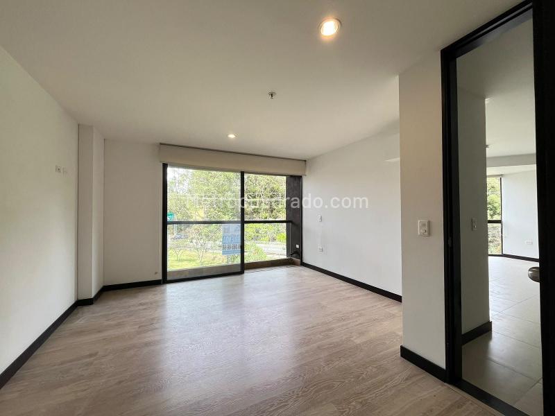 1BR Apartment in Llanogrande (57 m²) - 4