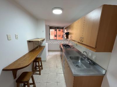 Apartamento de 3 alcobas en arriendo en El Poblado, Medellín, 127 m² · foto 4 de 14
