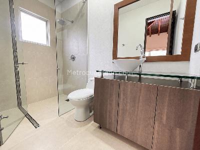 Casa de 4 alcobas en venta en Aves Maria, Sabaneta, 470 m² · foto 12 de 20